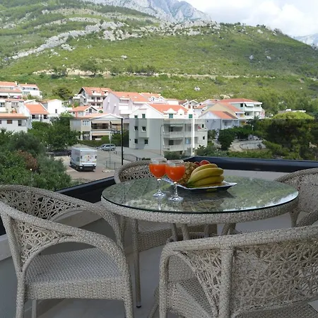 Jakov Apartament