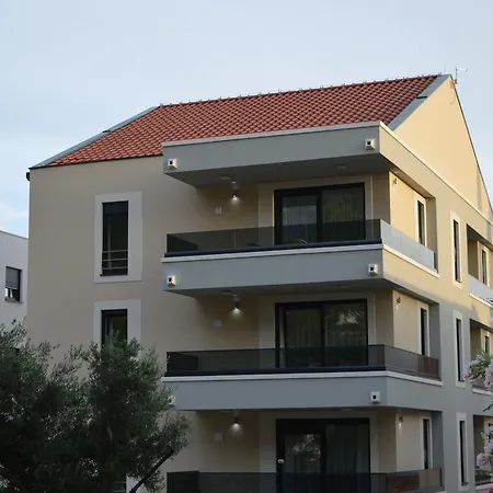 Apartament Jakov Promajna
